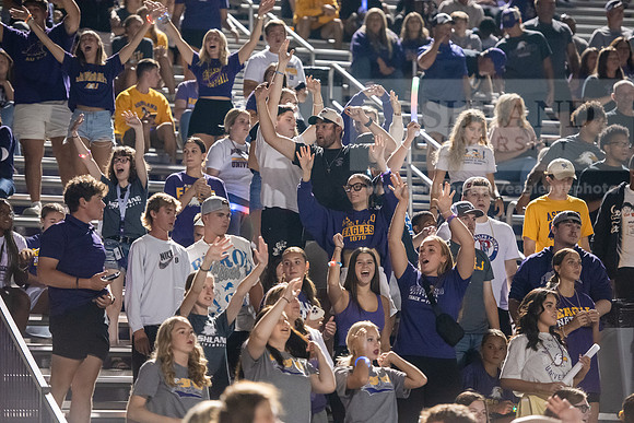 AUvIUPFootball0924ALW_8482