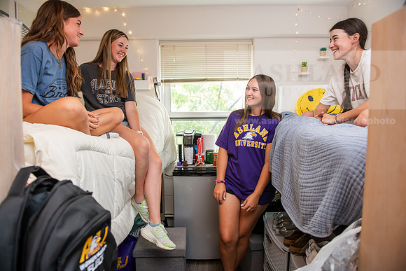 MoveInDay0824AWB_1416