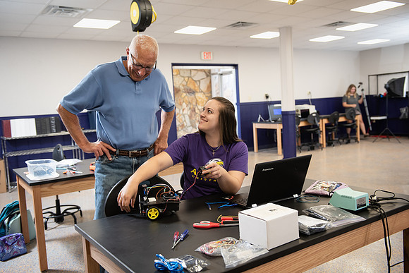 COBE_STEMLab_Robotics0819ALW_9781