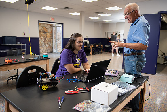 COBE_STEMLab_Robotics0819ALW_9821