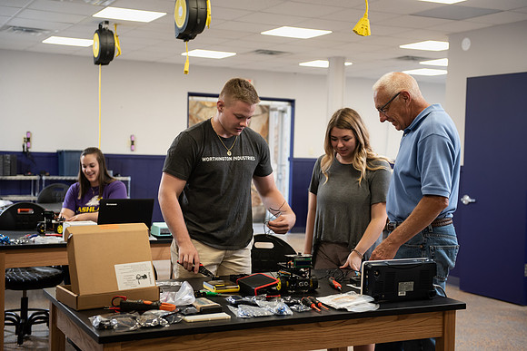 COBE_STEMLab_Robotics0819ALW_9750