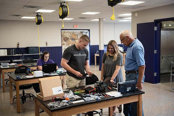 COBE_STEMLab_Robotics0819ALW_9763