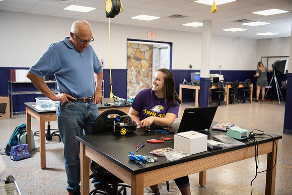 COBE_STEMLab_Robotics0819ALW_9792