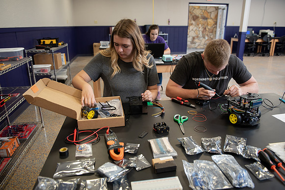 COBE_STEMLab_Robotics0819ALW_9508