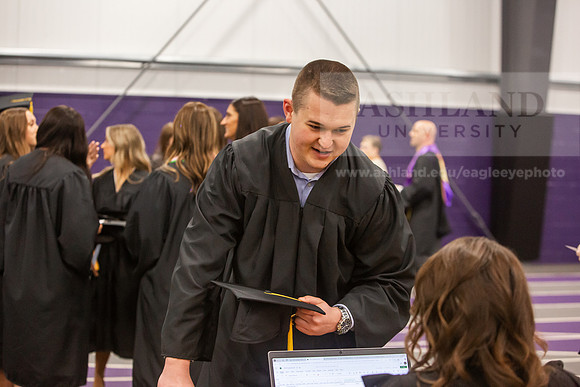 016SpGradPreCeremony0525JH6Q8B7916