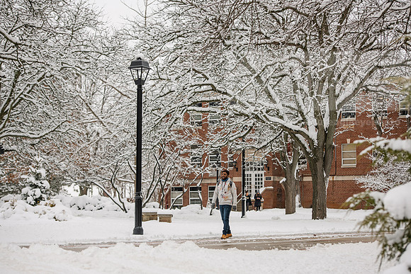 WinterCampusLife0123ALW_4082