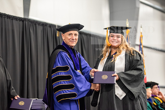 157SpGradBachelorNursing0524TR_ALW_8205