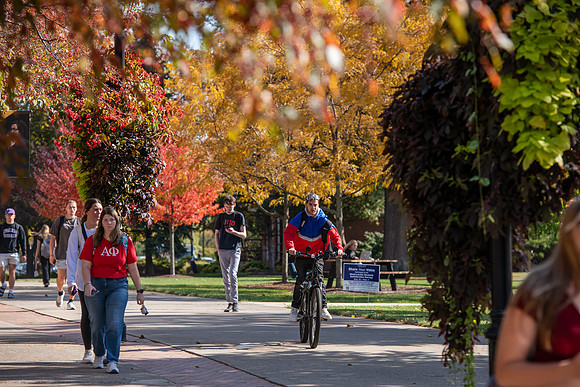 FallCampusLife1024AWB_5767