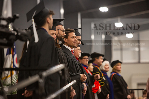 012SpGradProcessional0525JH6Q8B8104