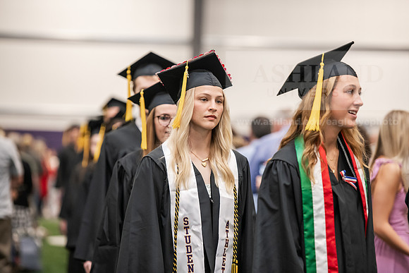 199SpGradProcessional0525AWB_2442
