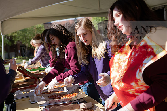 HomecomingPizza1019ALW_5338