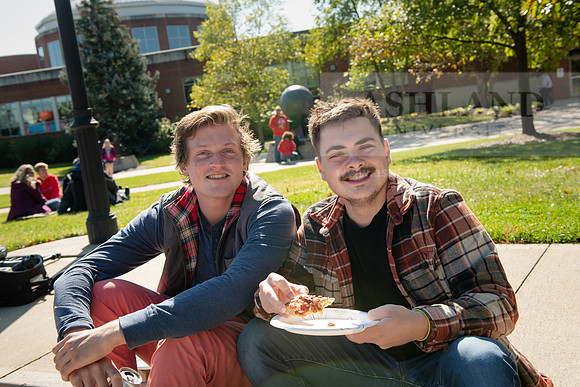 HomecomingPizza1019ALW_5631