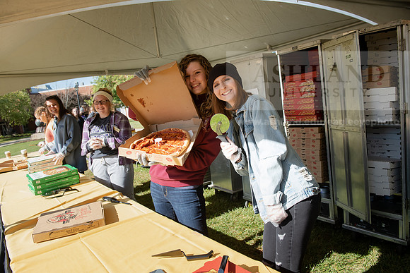 HomecomingPizza1019ALW_5261