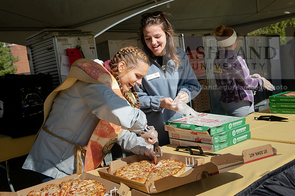 HomecomingPizza1019ALW_5257