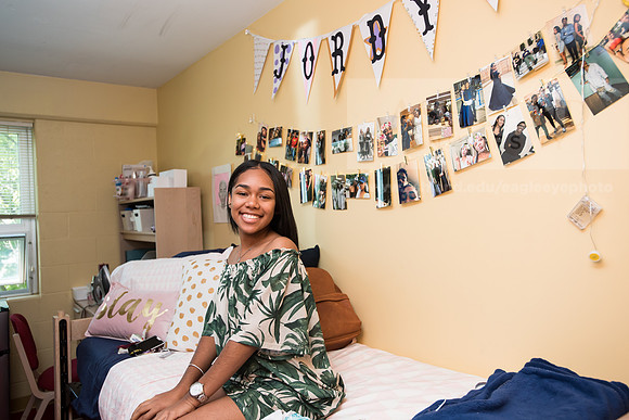 MoveInDay0818ALW_9234