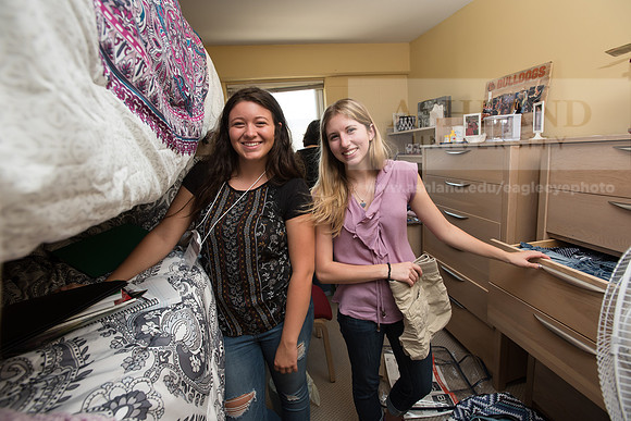 MoveInDay0818ALW_9180