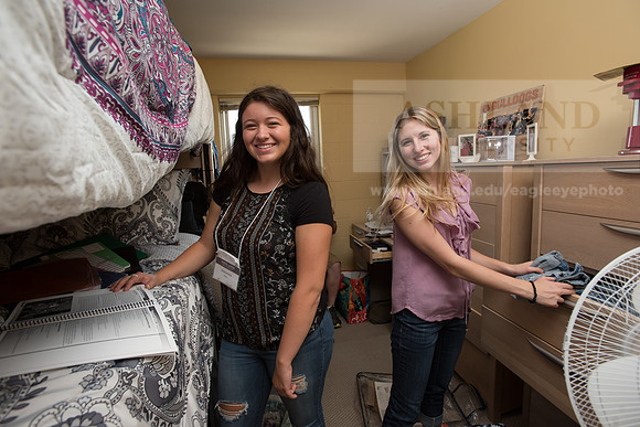 MoveInDay0818ALW_9178