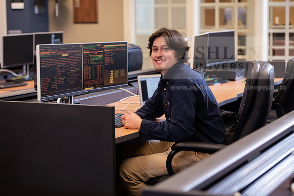 FinanceEagleInvestment0321ALW_0290