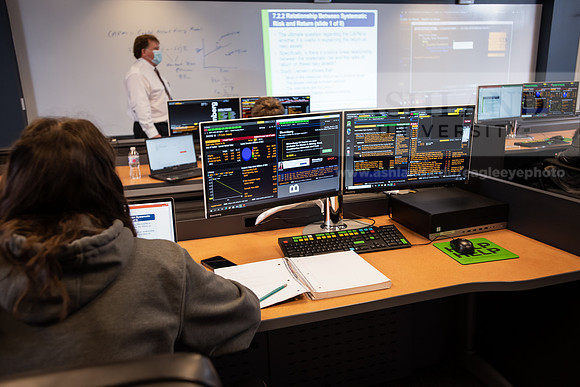 FinanceEagleInvestment0321ALW_0233