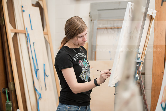 Art Education Major Emily Minns