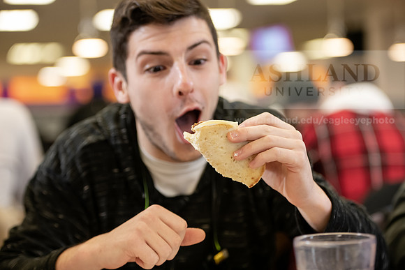 StudentDiningFood0220ALW_4140