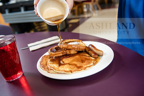 StudentDiningFood0220ALW_4419