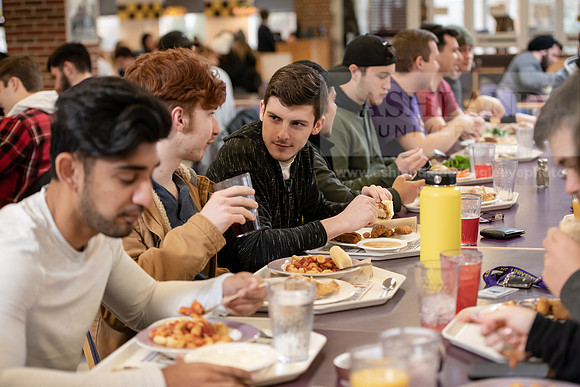 StudentDiningFood0220ALW_4146