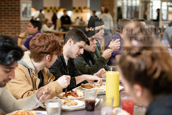 StudentDiningFood0220ALW_4119