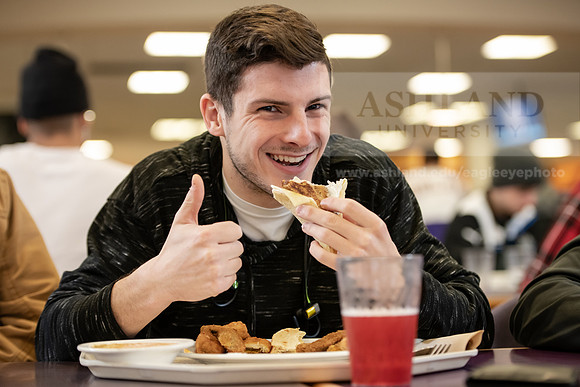 StudentDiningFood0220ALW_4138