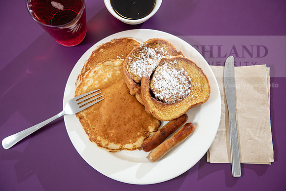 StudentDiningFood0220ALW_4403