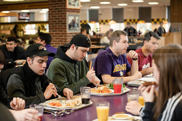 StudentDiningFood0220ALW_4116