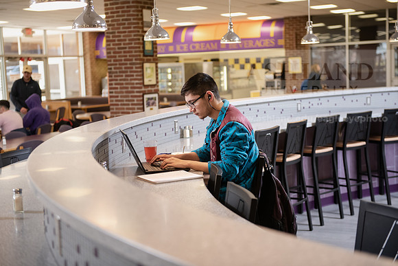 StudentDiningFood0220ALW_4465