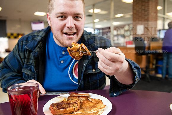 StudentDiningFood0220ALW_4448