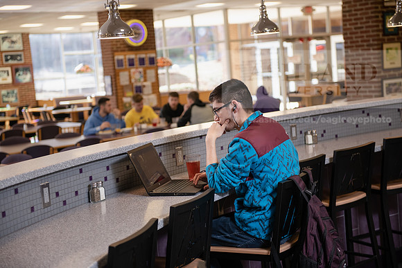 StudentDiningFood0220ALW_4454