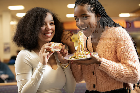 StudentDiningFood0220ALW_4147