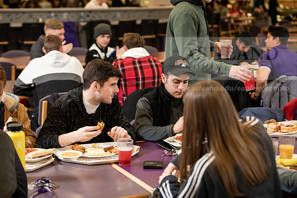 StudentDiningFood0220ALW_4115