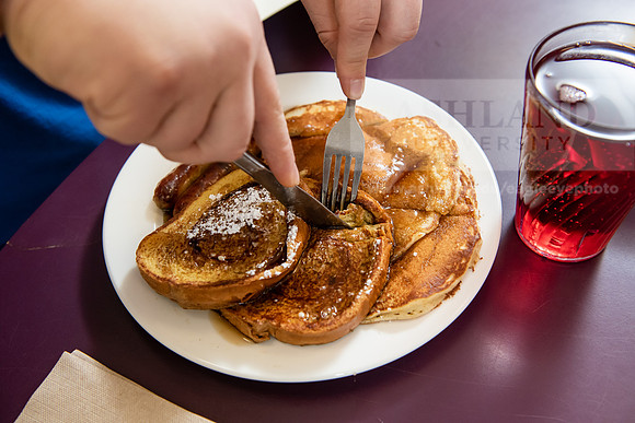 StudentDiningFood0220ALW_4431
