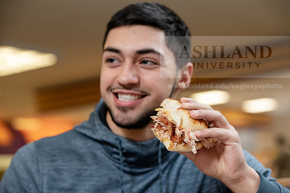 StudentDiningFood0220ALW_4192