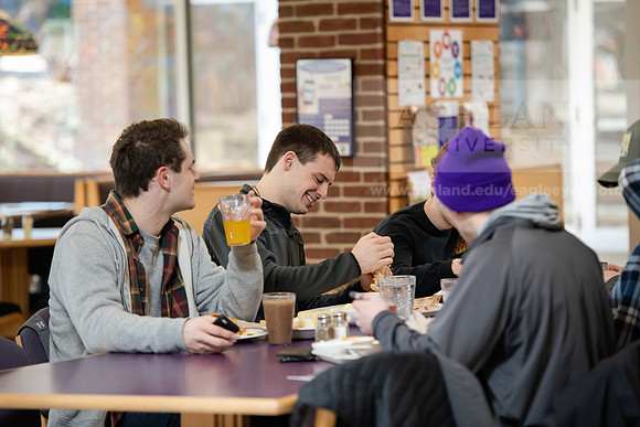 StudentDiningFood0220ALW_4572