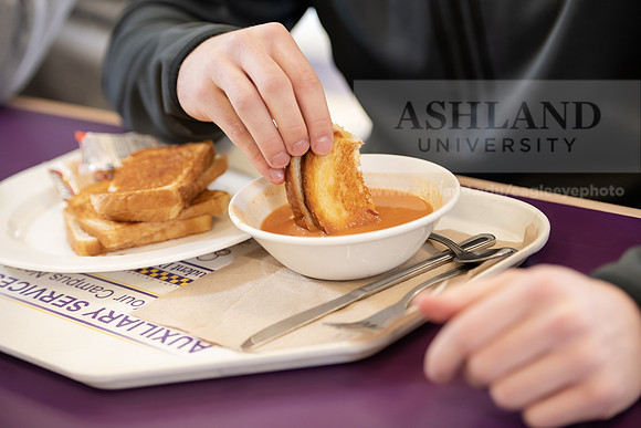 StudentDiningFood0220ALW_4519