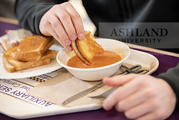 StudentDiningFood0220ALW_4524