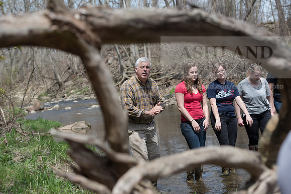 Biology Stream Clean Up - Canfield Preserve