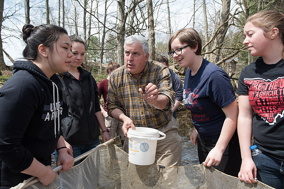 Biology Stream Clean Up - Canfield Preserve