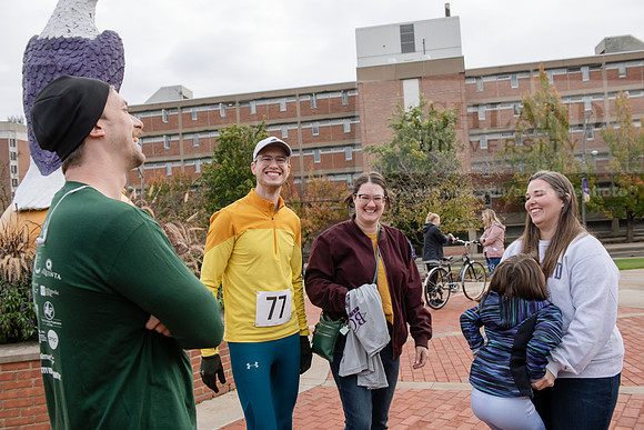 HomecomingFunRunWalk1021ALW_6810