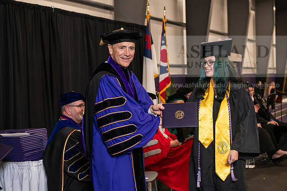 038SpGradBachelorSocialWork0524AWB_9919