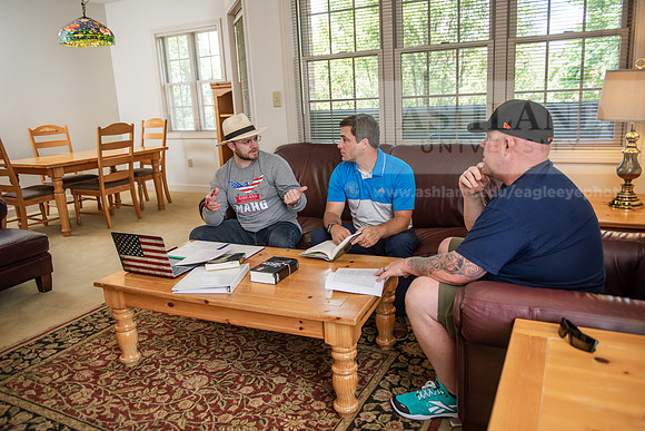 MAHGStudentsSrApt0723AWB_4354