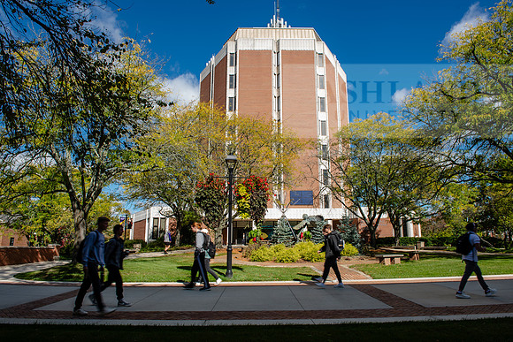 FallCampusLife1024AWB_1842