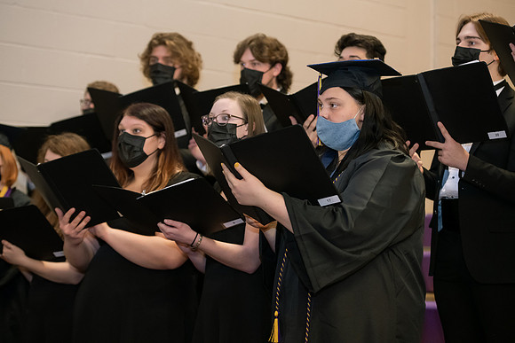 105WiGradCeremony1221ALW_6386