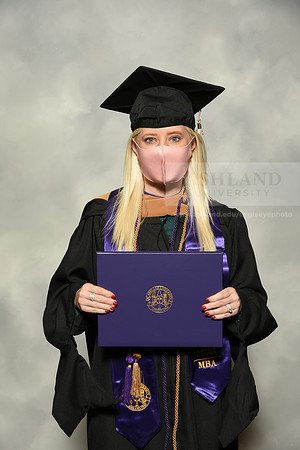 136MasterBusinessWiGrad1221MP7_0745