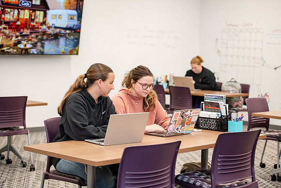 WCCStudentStudy1024AWB_8175